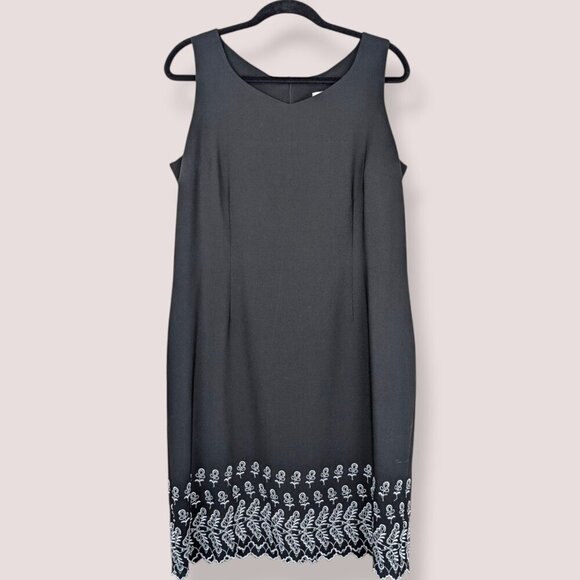 Vintage Jessica Embroidered Little Black Dress - Picture 2 of 6
